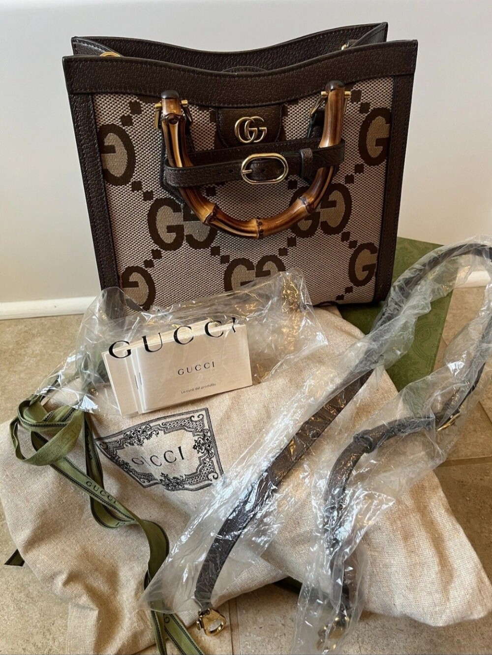 Gucci Bag - Picture 12 of 13